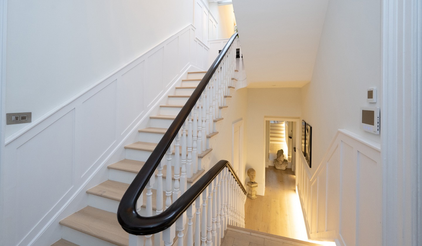 large wrapping staircase